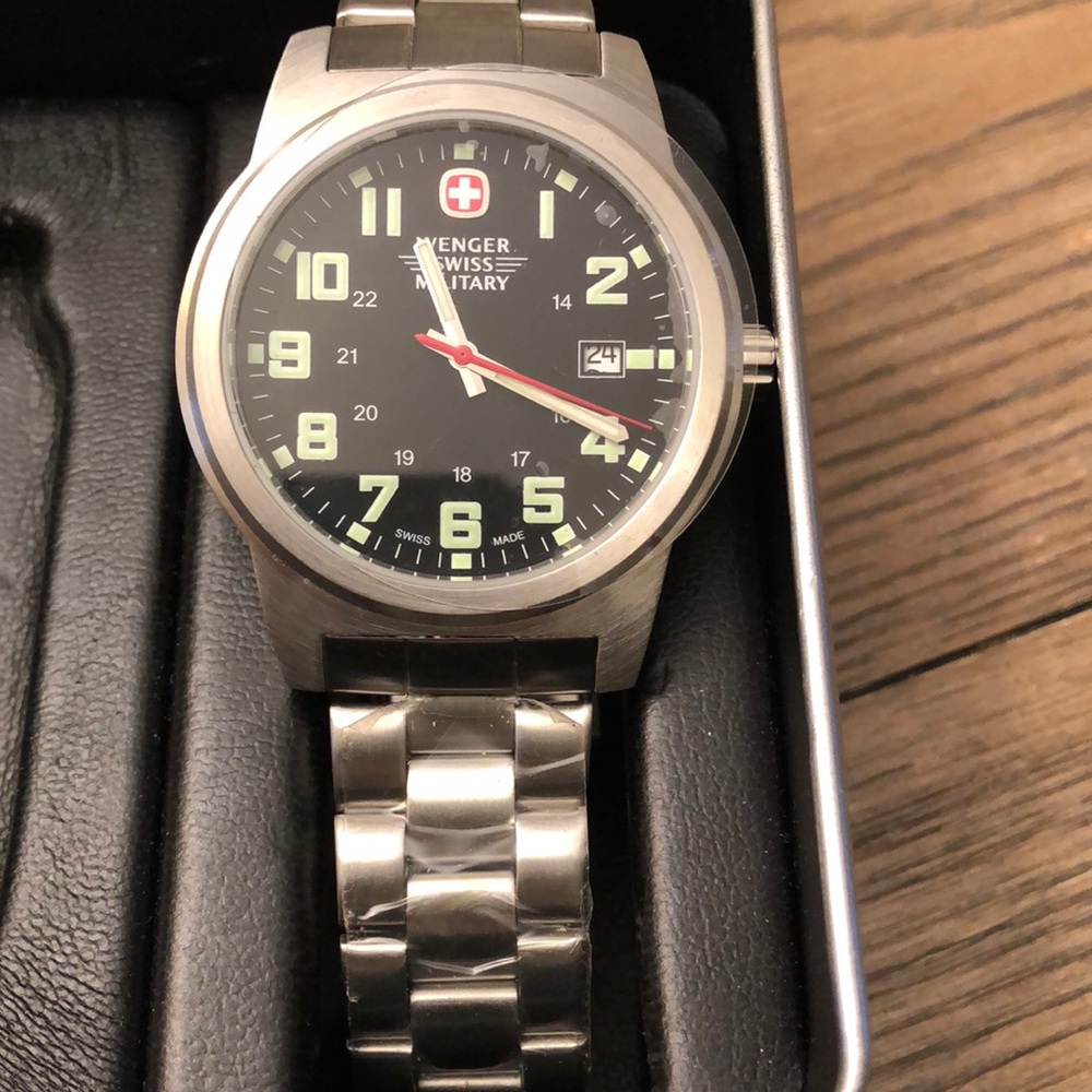 Swiss Army Men’s Stainless steel watch.